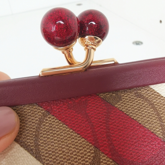 Coach Nora Kisslock Card Case - Picture 7 of 7